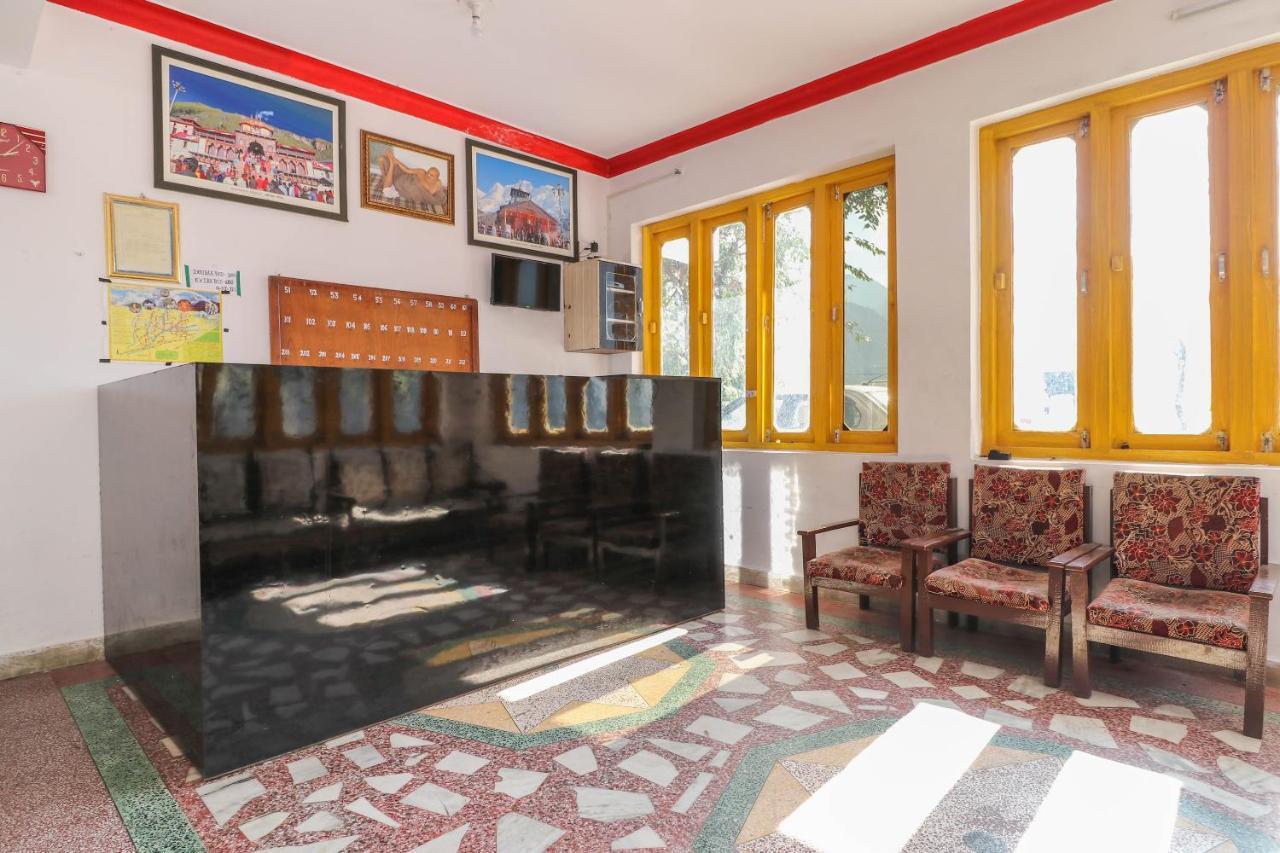Oyo 63541 Hotel New Indra Lodge Joshimath Bagian luar foto